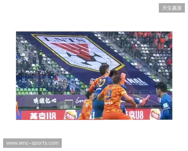 博主：国安下午集结韩佳奇现身，个别球员已从基地搬走私人物品