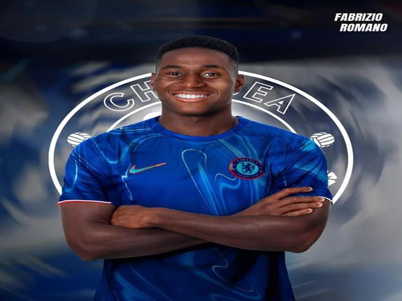 罗马诺:西汉姆联和切尔西已谈妥租借迪萨西,在等球员做决定